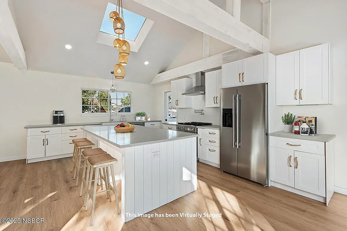 4 bed, 2613 sqft, $4,900 — Photo 3