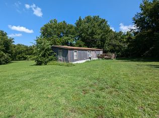 1789 E 555th Rd, Brighton, MO 65617