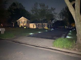 5 Woodcrest Cir, Monroe Township, NJ 08831