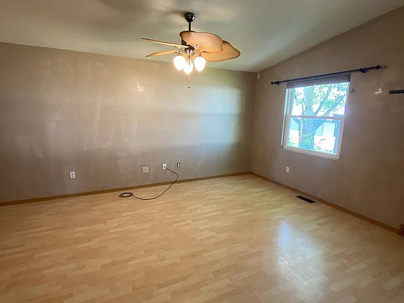 3rd image of 3390 Canyon Dr Unit D21