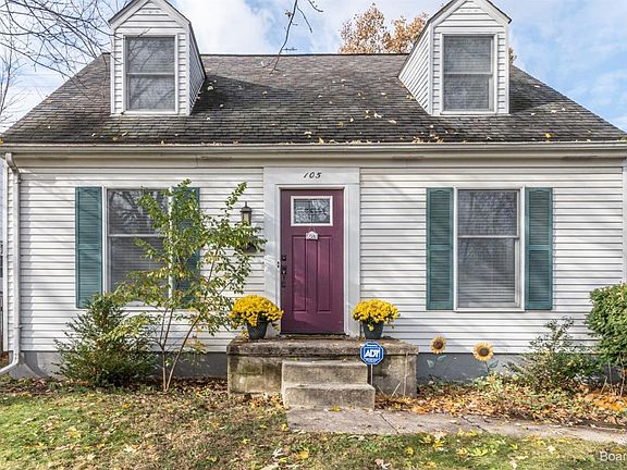 3rd image of 105 Longman Ln