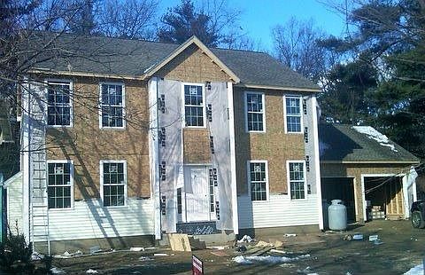 2nd image of 82 Linton St