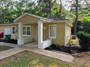 1127 Sheppard Pl, Stone Mountain, GA 30083