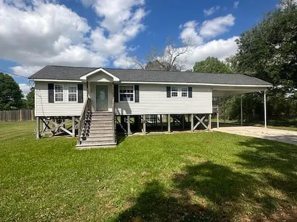 817 E Putnam St, Erath, LA 70533