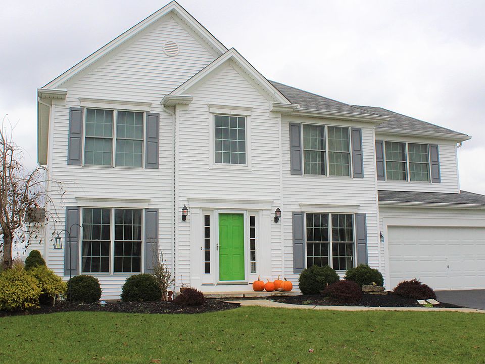 1st image of 76 Caldwell Dr