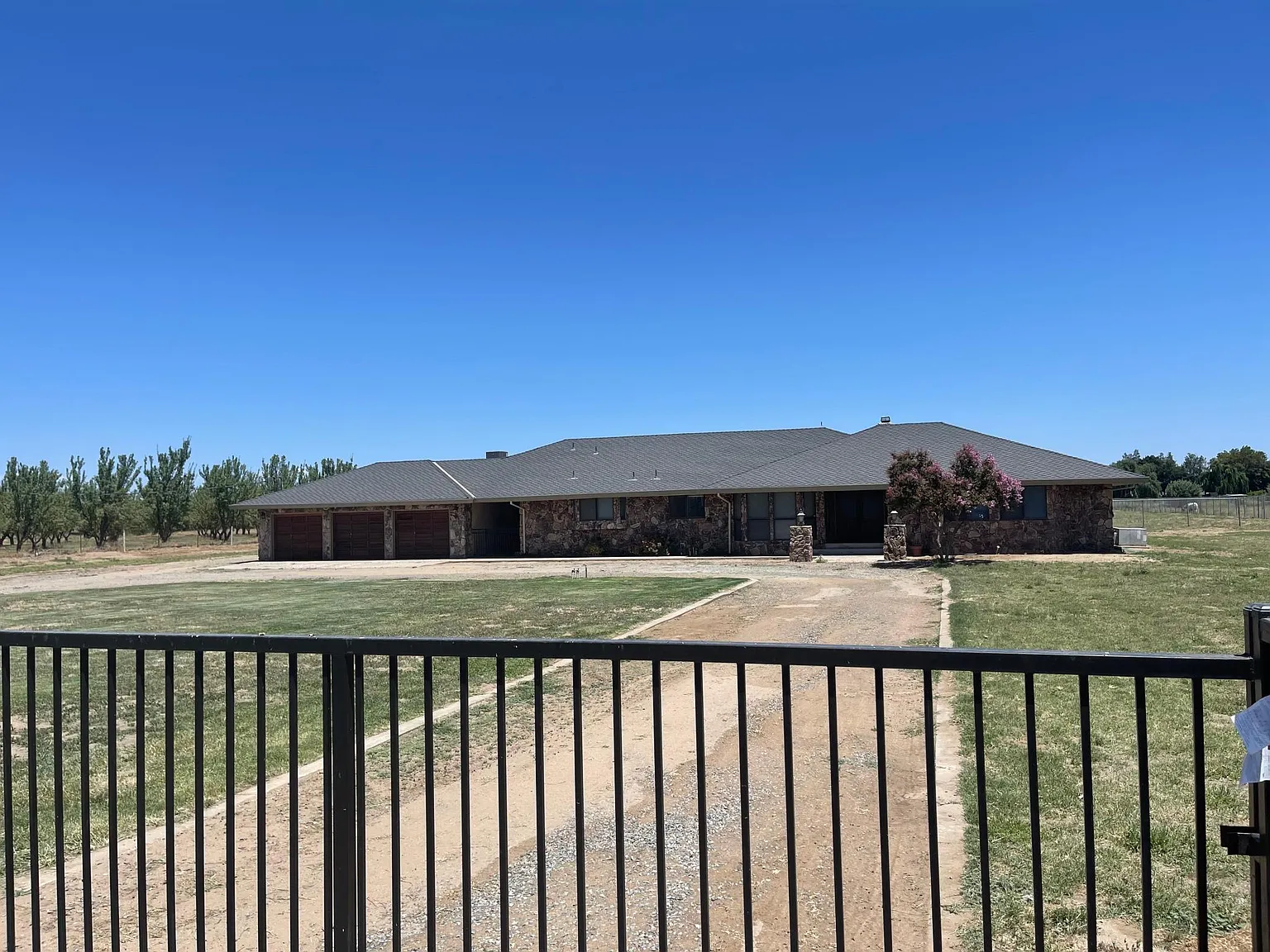 4636 Tegner Rd photo 1