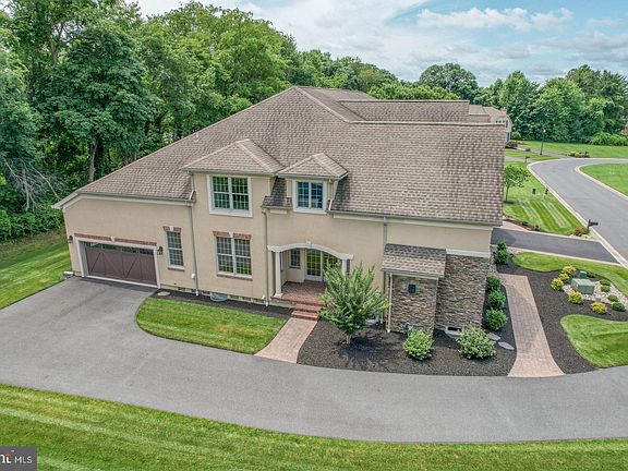 3rd image of 94 Wolf Creek Cir
