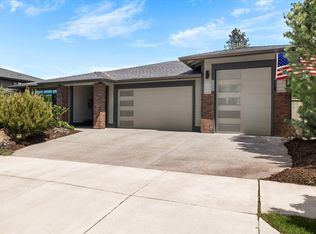 60886 SW Headwaters Loop, Bend, OR 97702