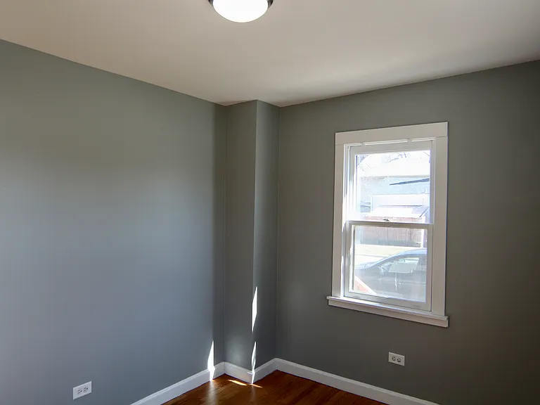 2700 W 98th St #1 — Photo 6