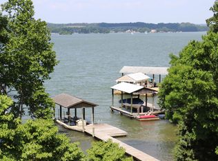 1029 Bluebeard Pl, Huddleston, VA 24104