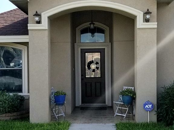 4th image of 2277 Villa Cir