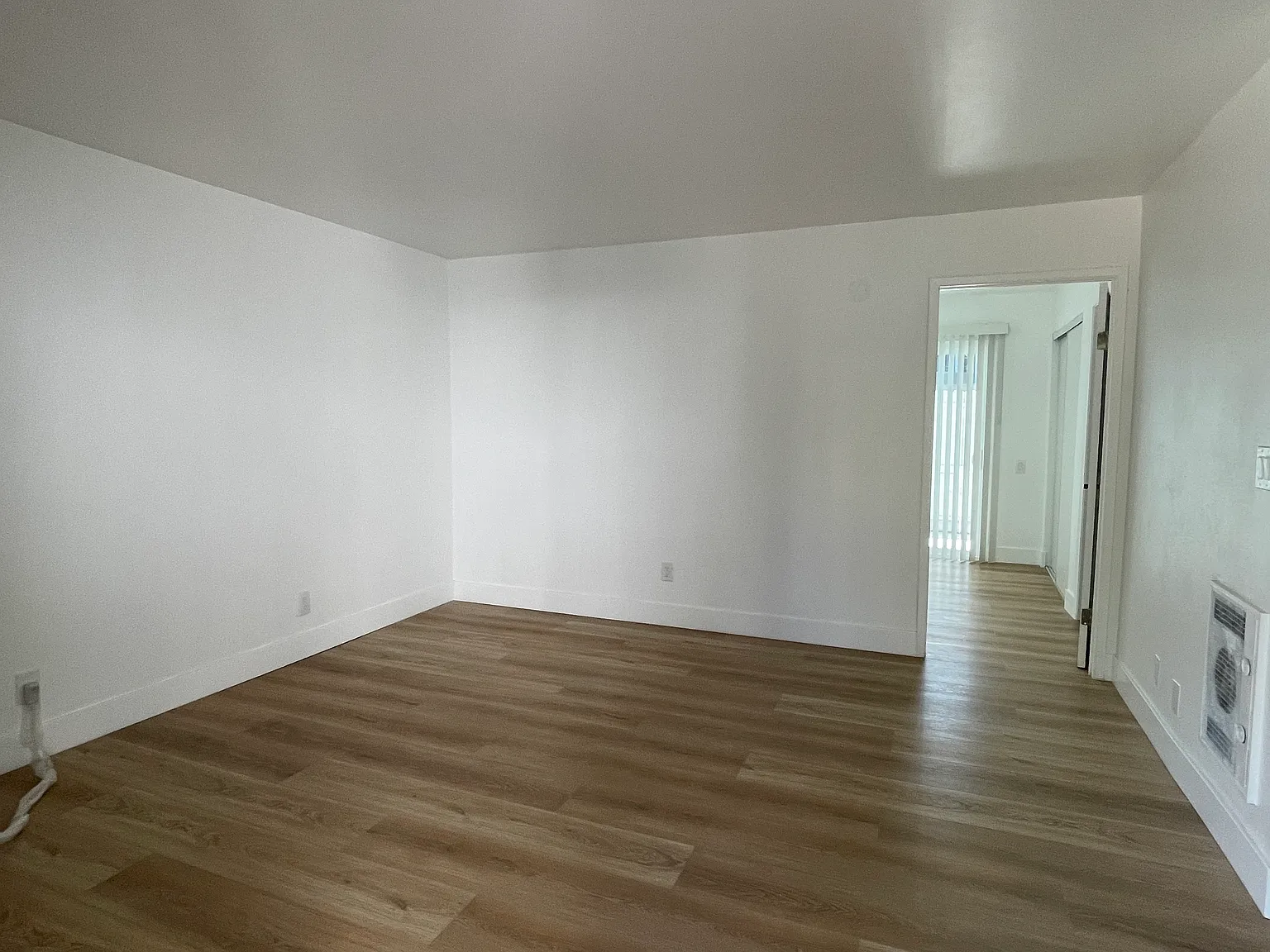 1 bed, 600 sqft, $2,300 — Photo 3