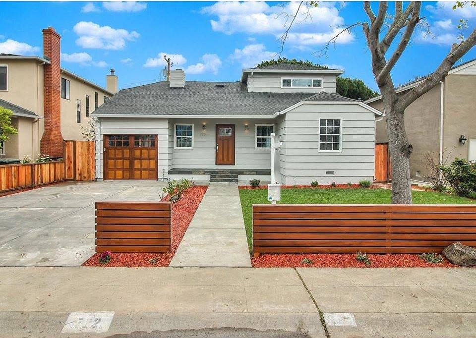 1st image of 722 Folkstone Ave
