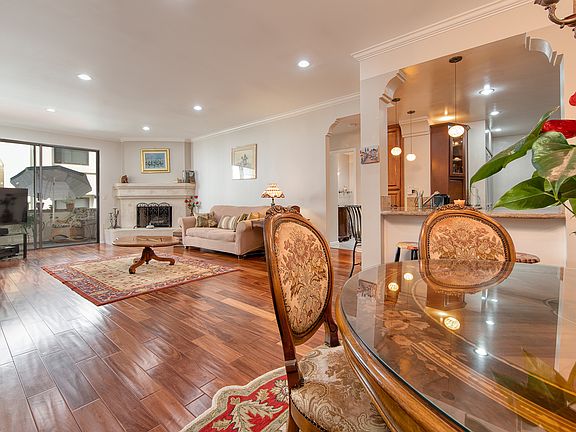 2nd image of 11755 Montana Ave APT 303