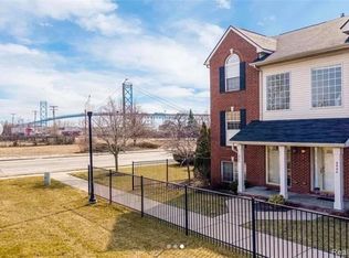 2504 W Lafayette Blvd, Detroit, MI 48216