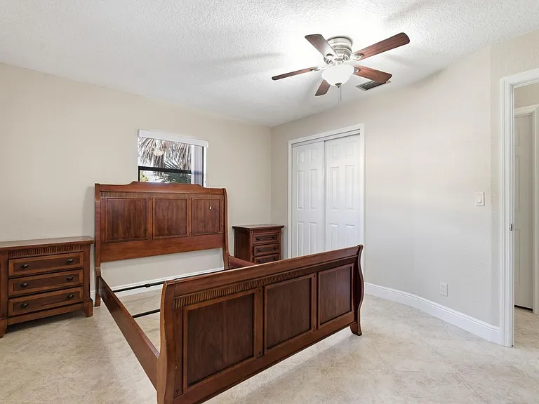 2545 Conroy Dr — Photo 8