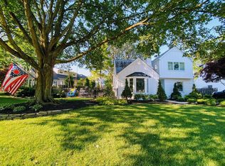 1695 Waltham Road, Upper Arlington, OH 43221