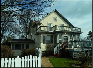 619 E Maple Ave, Mundelein, IL 60060