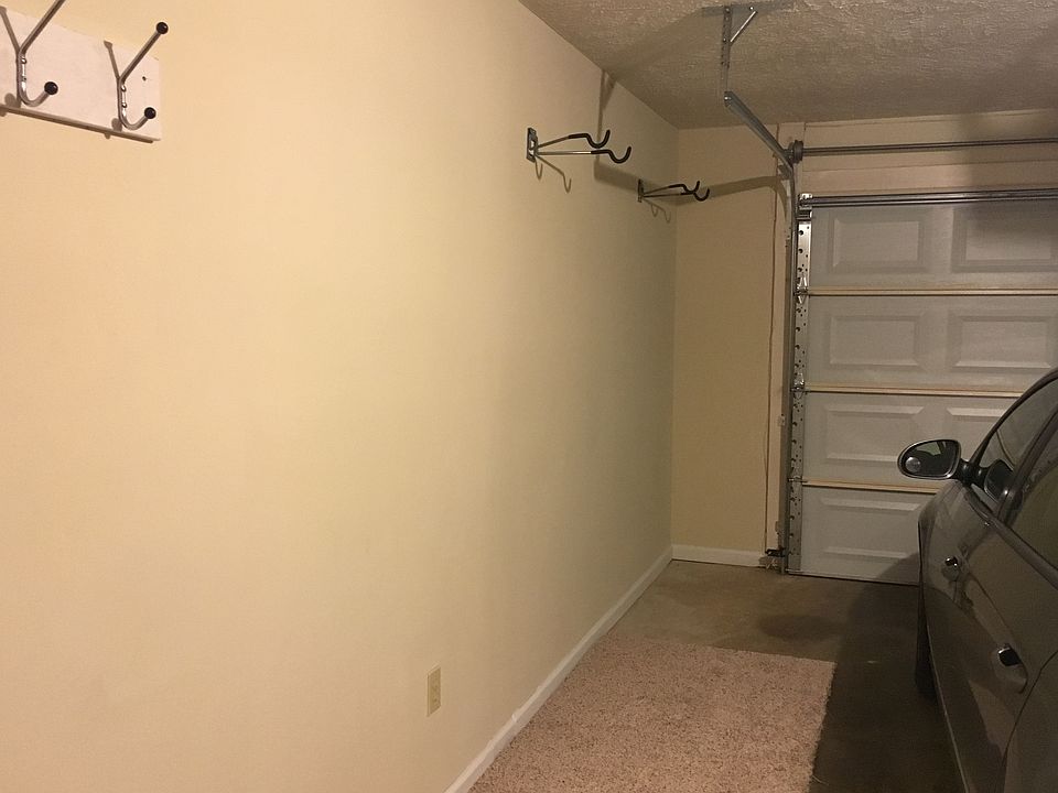 1st image of 429 Caldwell Pl