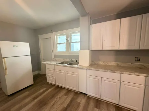 1215 Marmion Ave #2, Toledo, OH 43607