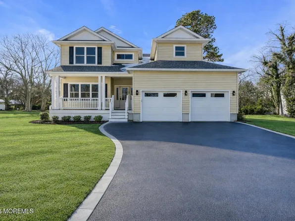 318 E Cape May Avenue, Ocean Gate, NJ 08740