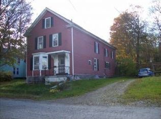21 Temperance St, Calais, ME 04619