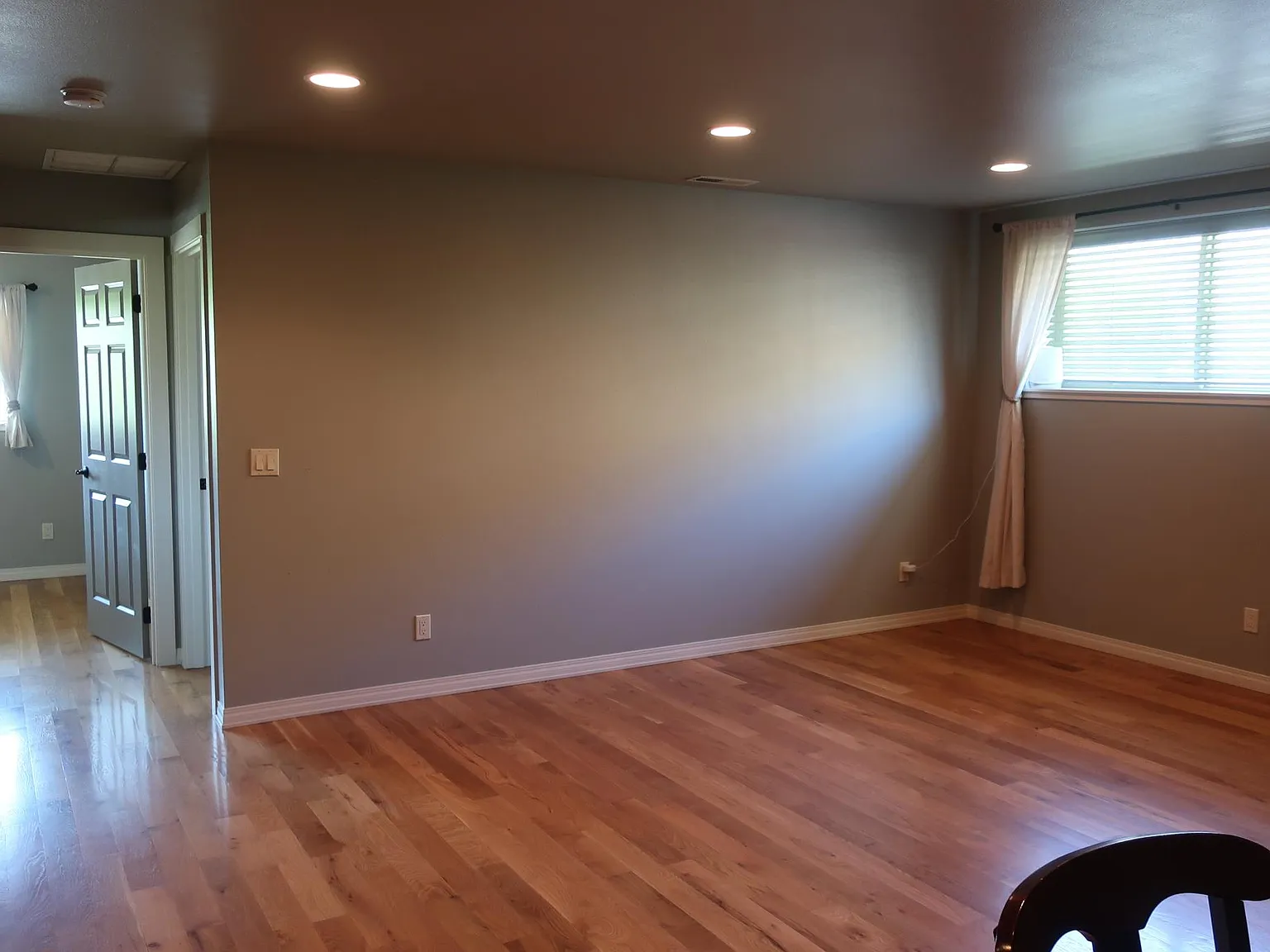 1 bed, 1008 sqft, $1,700 — Photo 2