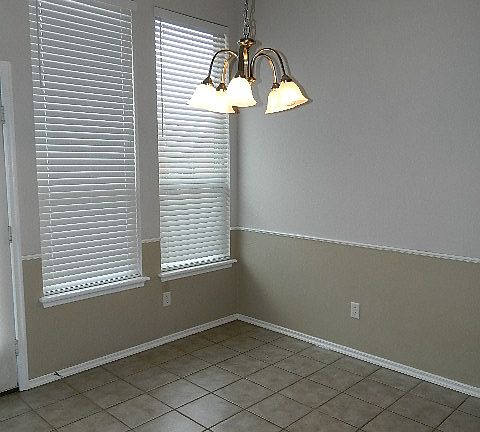 4th image of 2421 NW 161st Ter