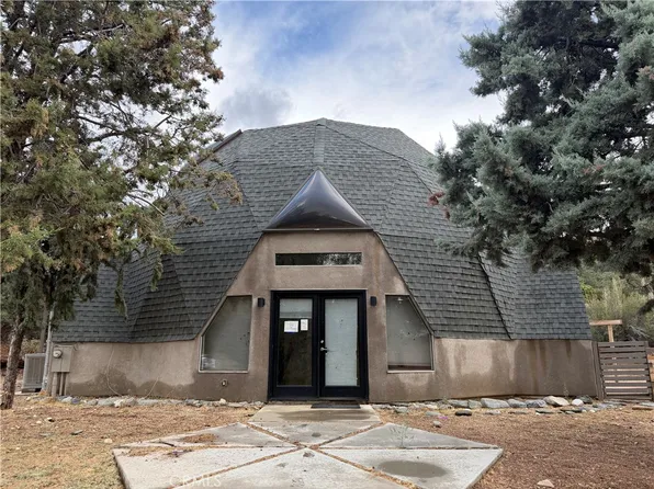 1486 Desert View Dr, Wrightwood, CA 92397