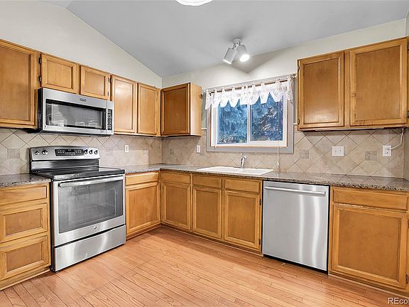 5th image of 709 S Granby Circle