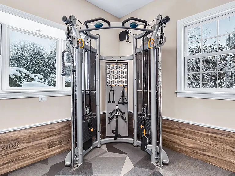 Skip the gym commute and work out on your schedule in our on-site fitness center. With everything you need for cardio, strength, and more, staying fit has never been more convenient.