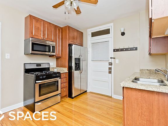2nd image of 2100 W Ainslie St #2110N3