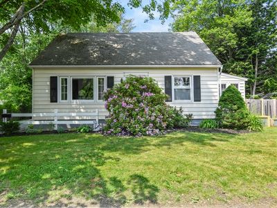 11 Leslie Dr, Pittsfield, MA, 01201