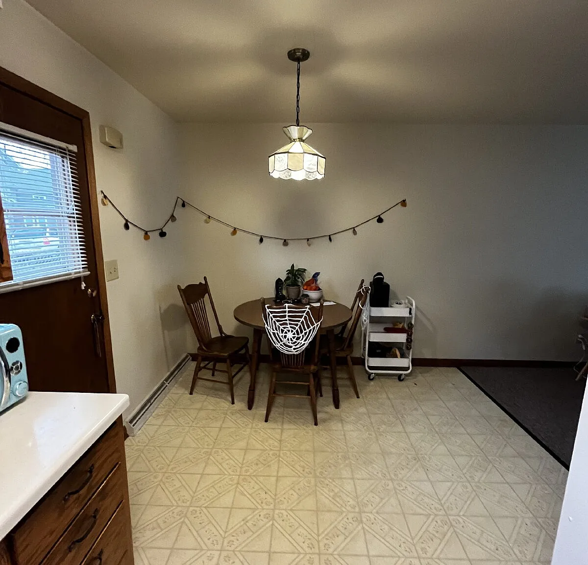 2 bed, 1.0 bath, $625 — Photo 4