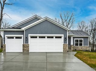 10489 Walnut Ln, Foristell, MO 63348