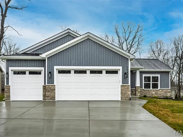 10489 Walnut Ln, Foristell, MO 63348