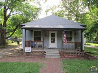 923 NE Arter Ave, Topeka, KS 66616