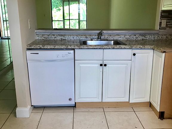 2nd image of 20910 NE 8th Ct APT 101
