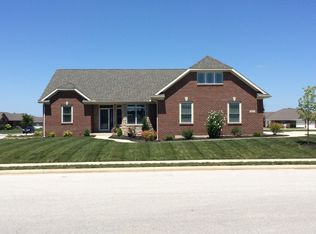 621 Hickory St, Saint Henry, OH 45883