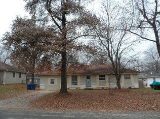 711 Prospect Ave, Nixa, MO 65714