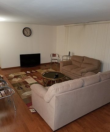 3rd image of 5406 Lincoln Ave APT 1C