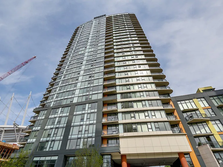 33 Smithe St #3301 — Photo 18