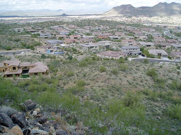 3rd image of 8669 W Lariat Ln