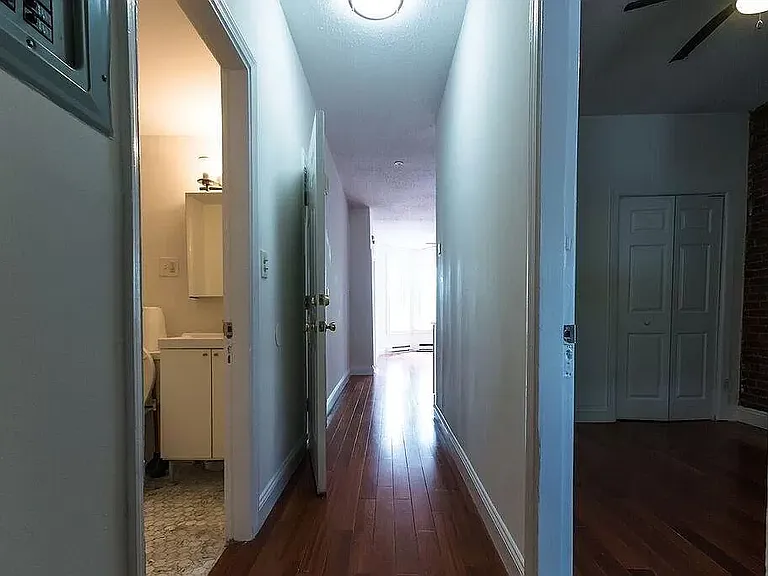 320 Warren St #2 — Photo 19