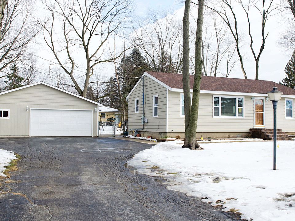 1st image of 38433 N Holdridge Ave