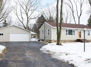 38433 N Holdridge Ave, Beach Park, IL 60087