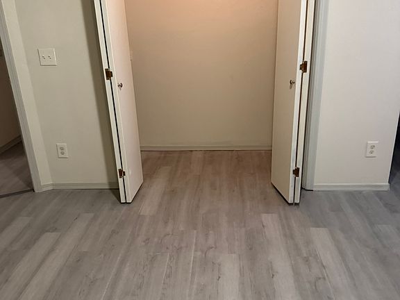 3rd image of 3713 SE 48th Pl