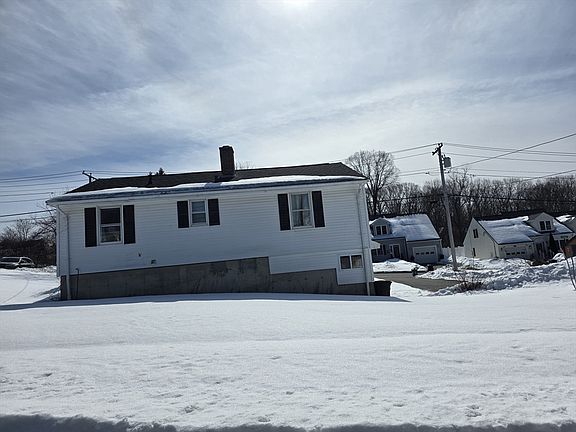 5th image of 55 Apthorp St