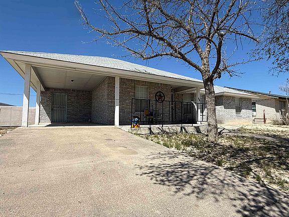 4th image of 715 W 11th St