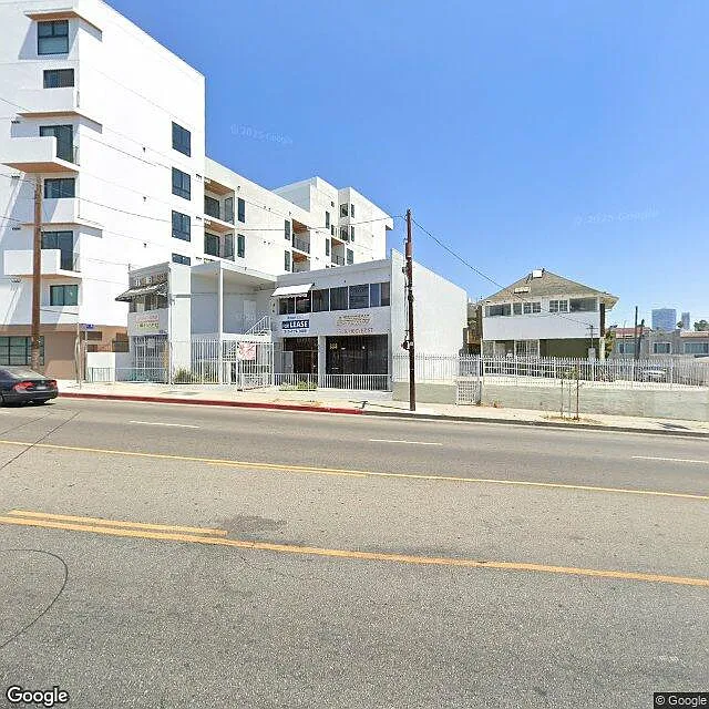 Commercial storefront — Photo 1
